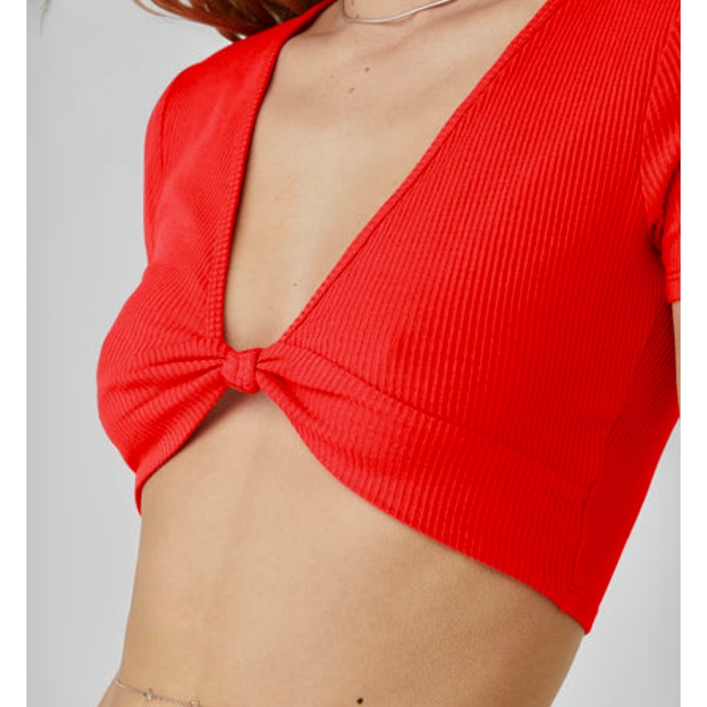 Alo Red Hot summer short sleeve top